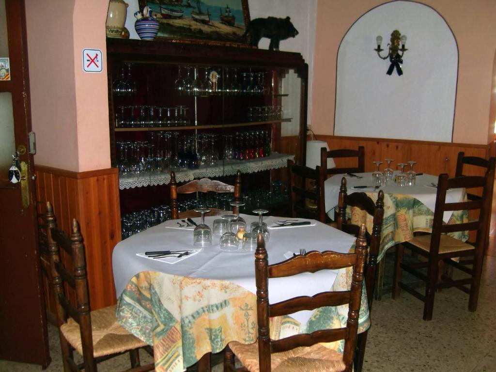 Hostal Narbona Alquezar Exterior photo